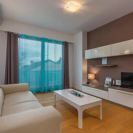 Apartment Cara
